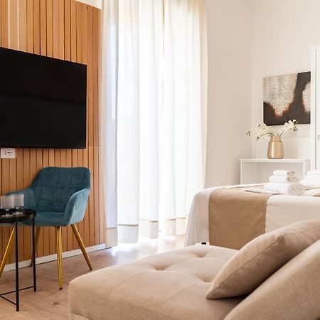 New Elegance Suites Guesthouse Oristano Exteriér fotografie