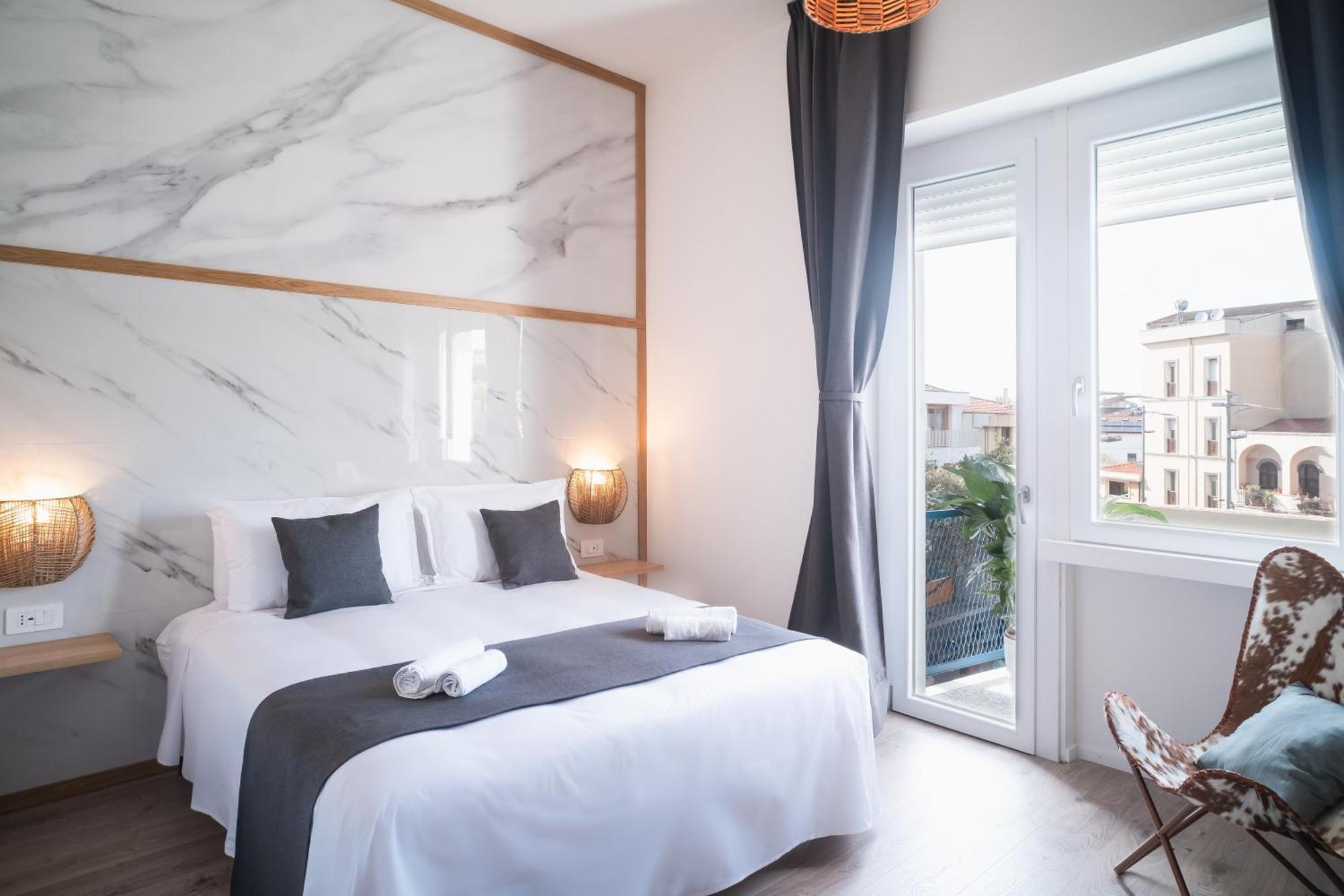 New Elegance Suites Guesthouse Oristano Exteriér fotografie
