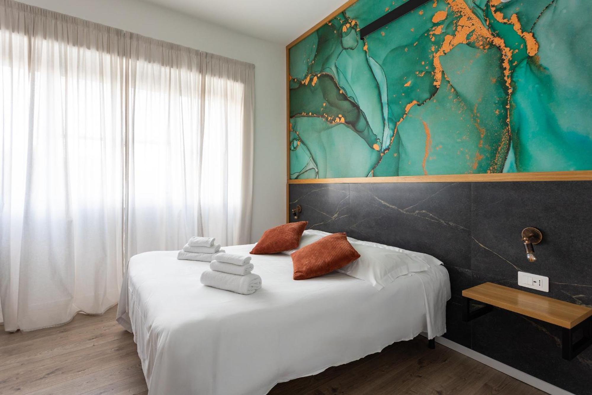 New Elegance Suites Guesthouse Oristano Exteriér fotografie